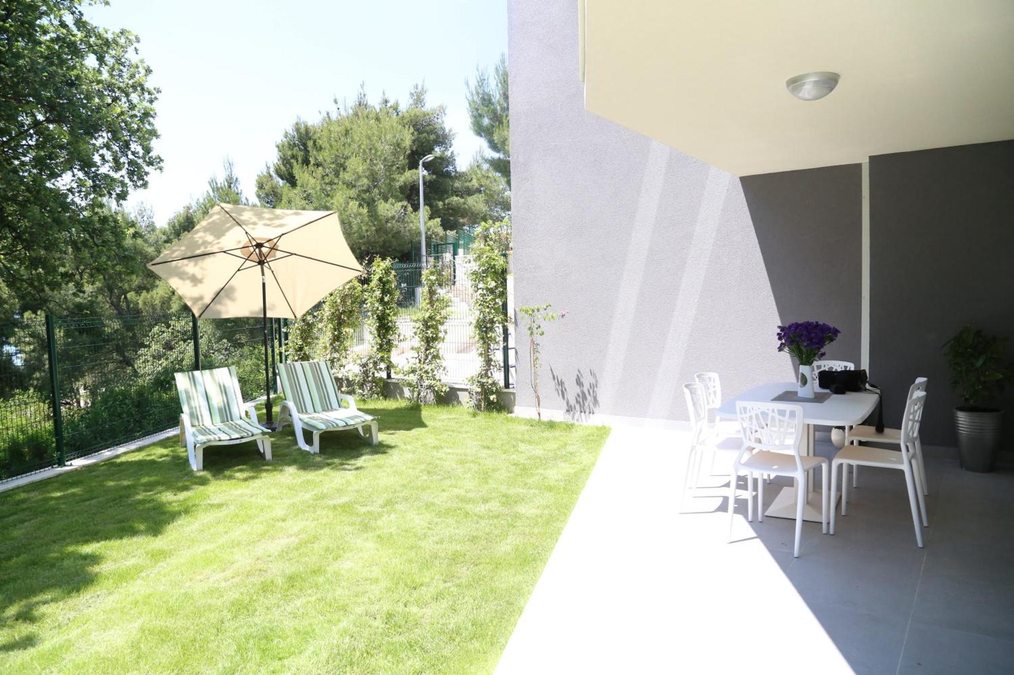 Beach Apartments Dumičić Podstrana Zimmer foto