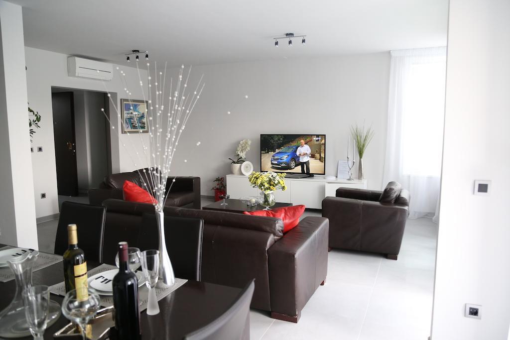 Beach Apartments Dumičić Podstrana Zimmer foto