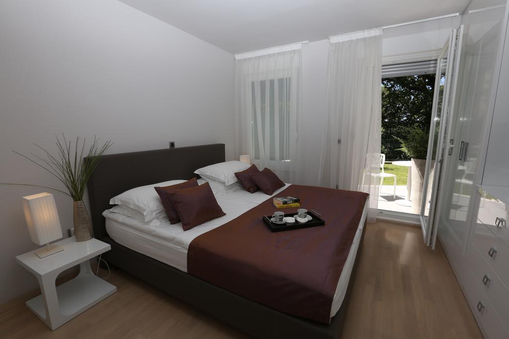 Beach Apartments Dumičić Podstrana Exterior foto